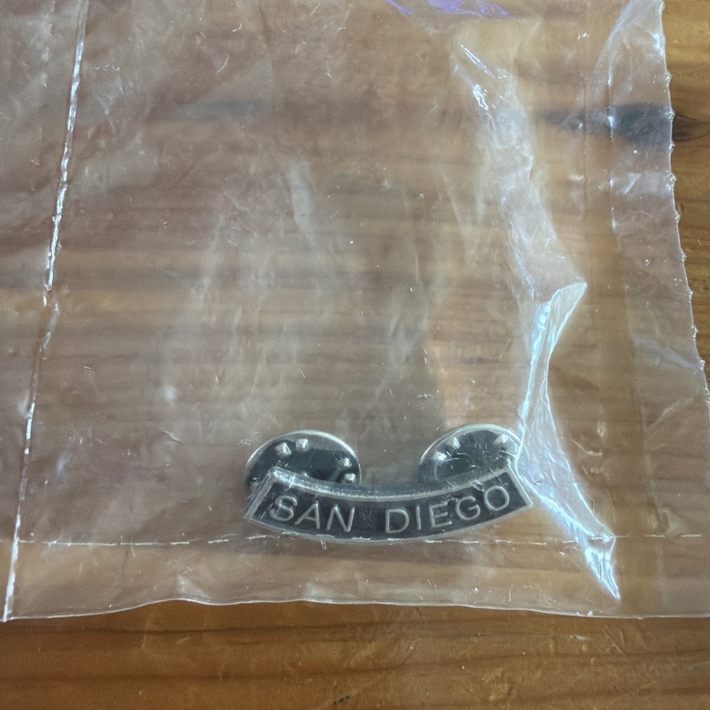 San Diego BIKER MOTORCYCLE SOUVENIER LAPEL PIN Double Tack